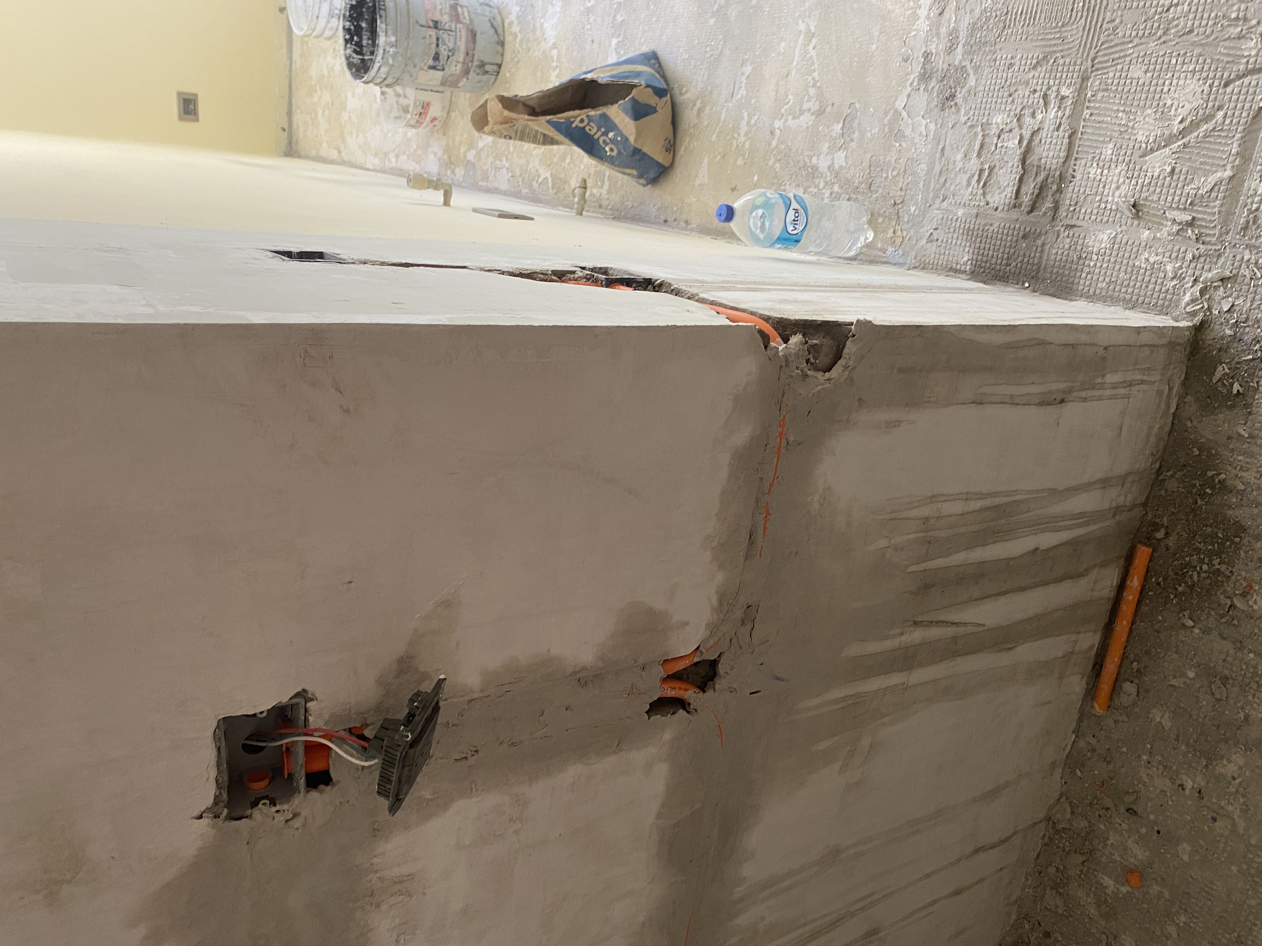Instalación de cañerías embutidas